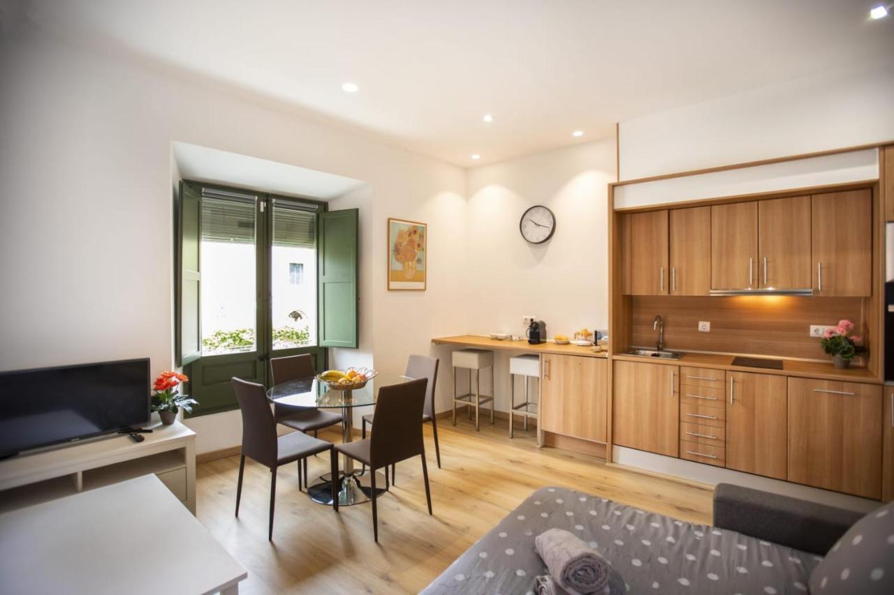 Apartament Al Cor Del Barri Vell De Girona Dış mekan fotoğraf